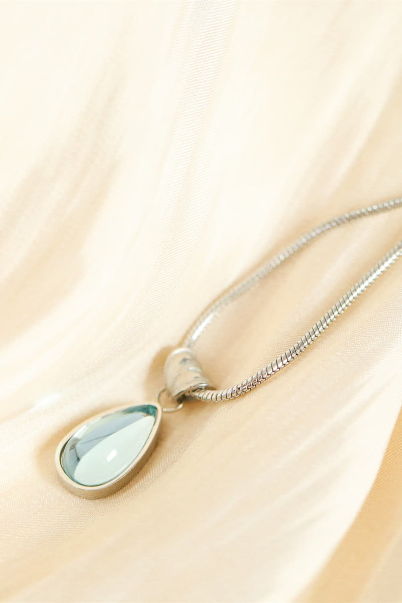 Jessie Teardrop Shape Titanium Steel Pendant Necklace