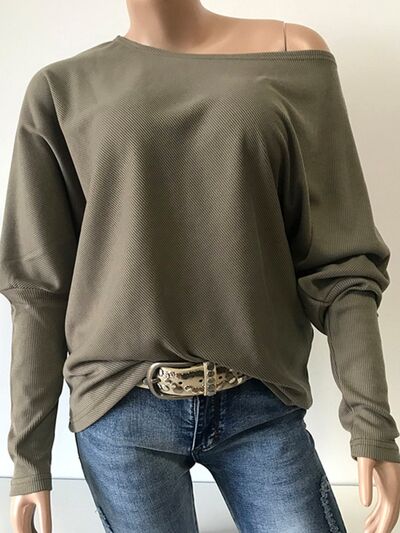 Aspen Boat Neck Long Sleeve Sweatshirt